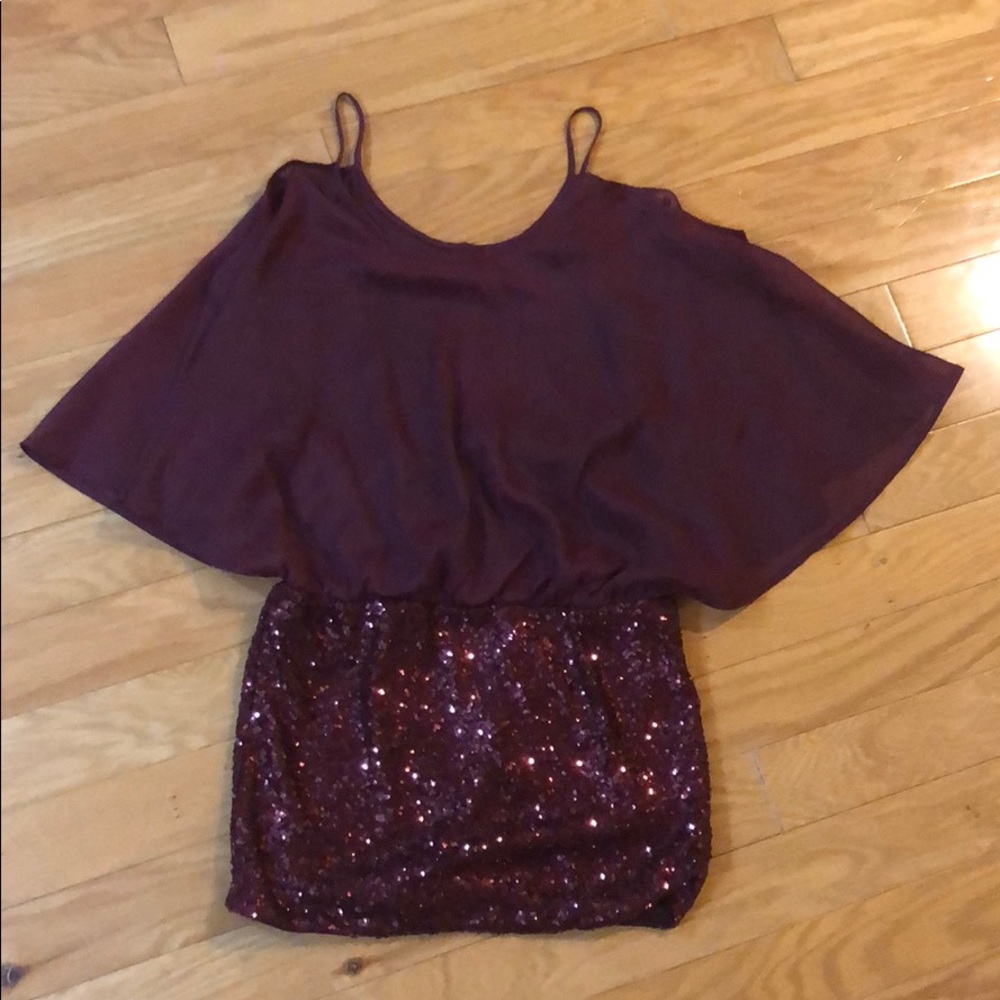 Maroon mini sequin bottom dress.